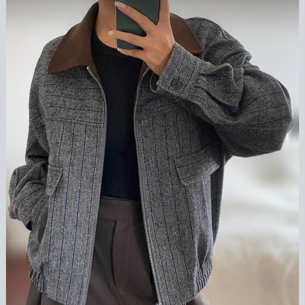 Oversized Jacket with Brown Collar