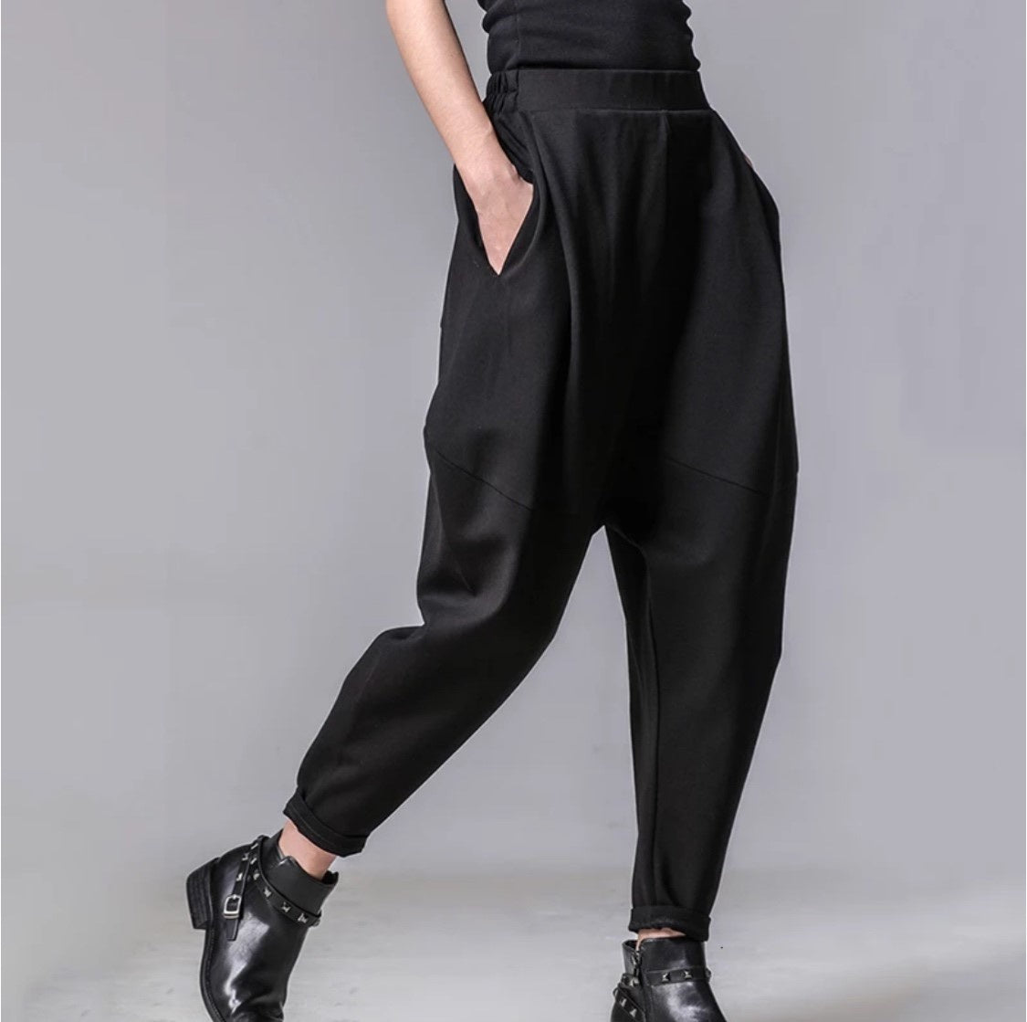 Loose Spliced Pleated Pant